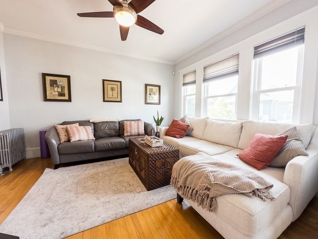 7 Bradford Ave - Photo 2 of 22