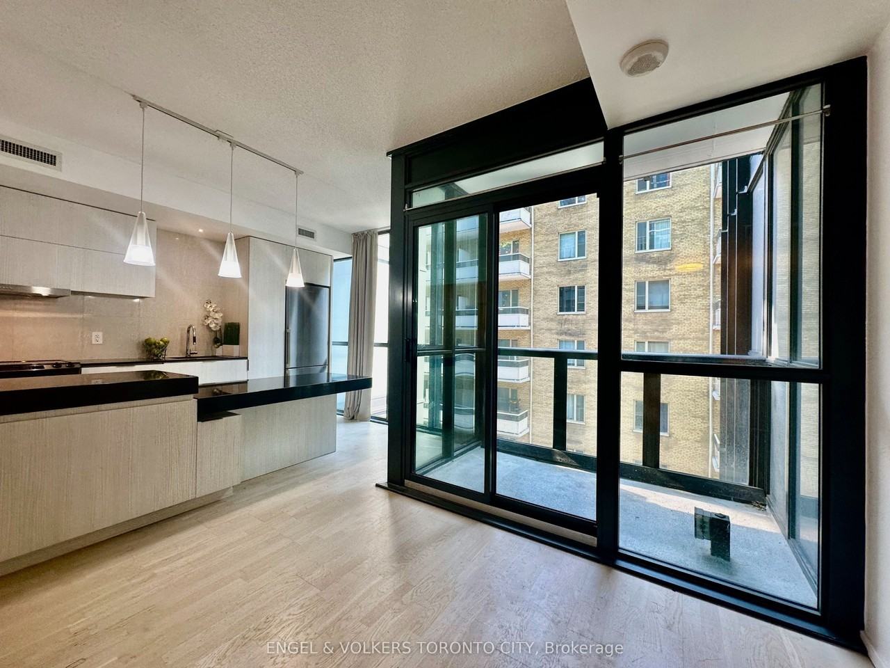 101 X2 Condos - Photo 2 of 23