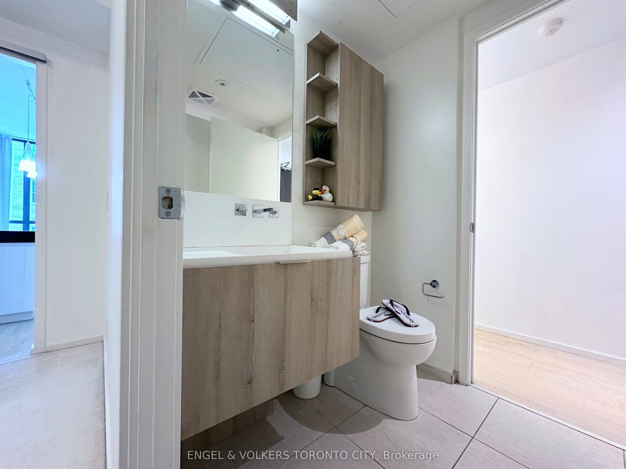 101 X2 Condos - Photo 7 of 23