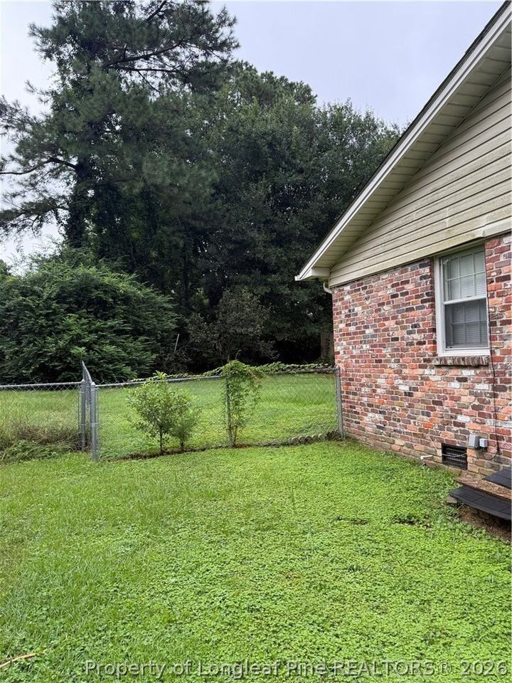 6427 Freeport Rd - Photo 3 of 25