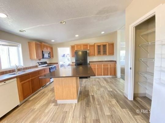 314 Manzanita Way - Photo 3 of 18