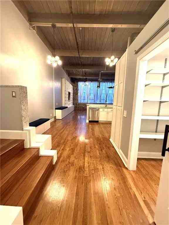 210 Walker St Sw #8 - Photo 2 of 18