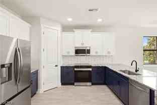 3750 Ne 13th Ave - Photo 1 of 1