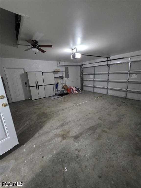 409 Hull Ave S - Photo 3 of 14