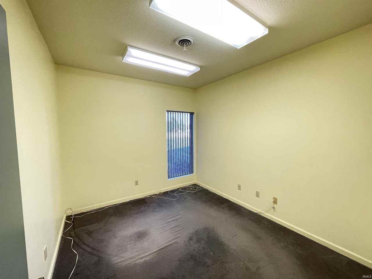 4011 W Jefferson Blvd - Photo 6 of 15