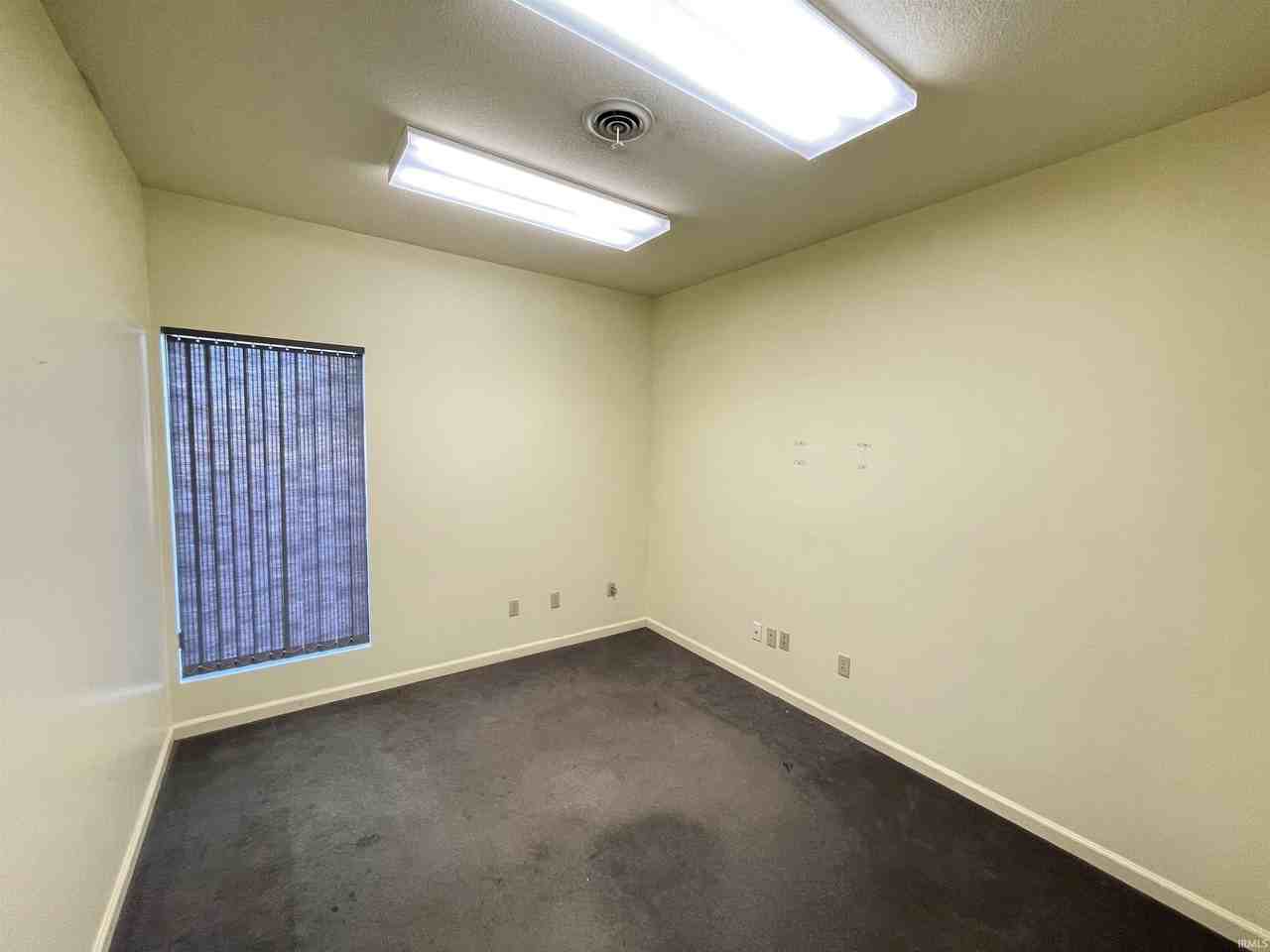 4011 W Jefferson Blvd - Photo 7 of 15