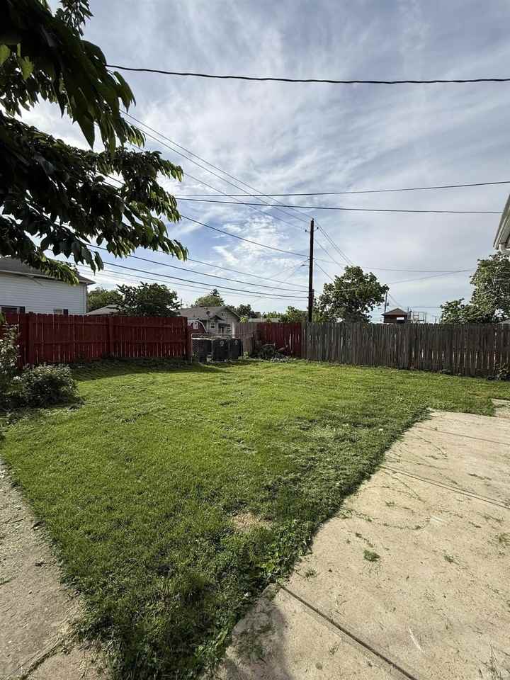 4026 Lafayette St - Photo 4 of 24