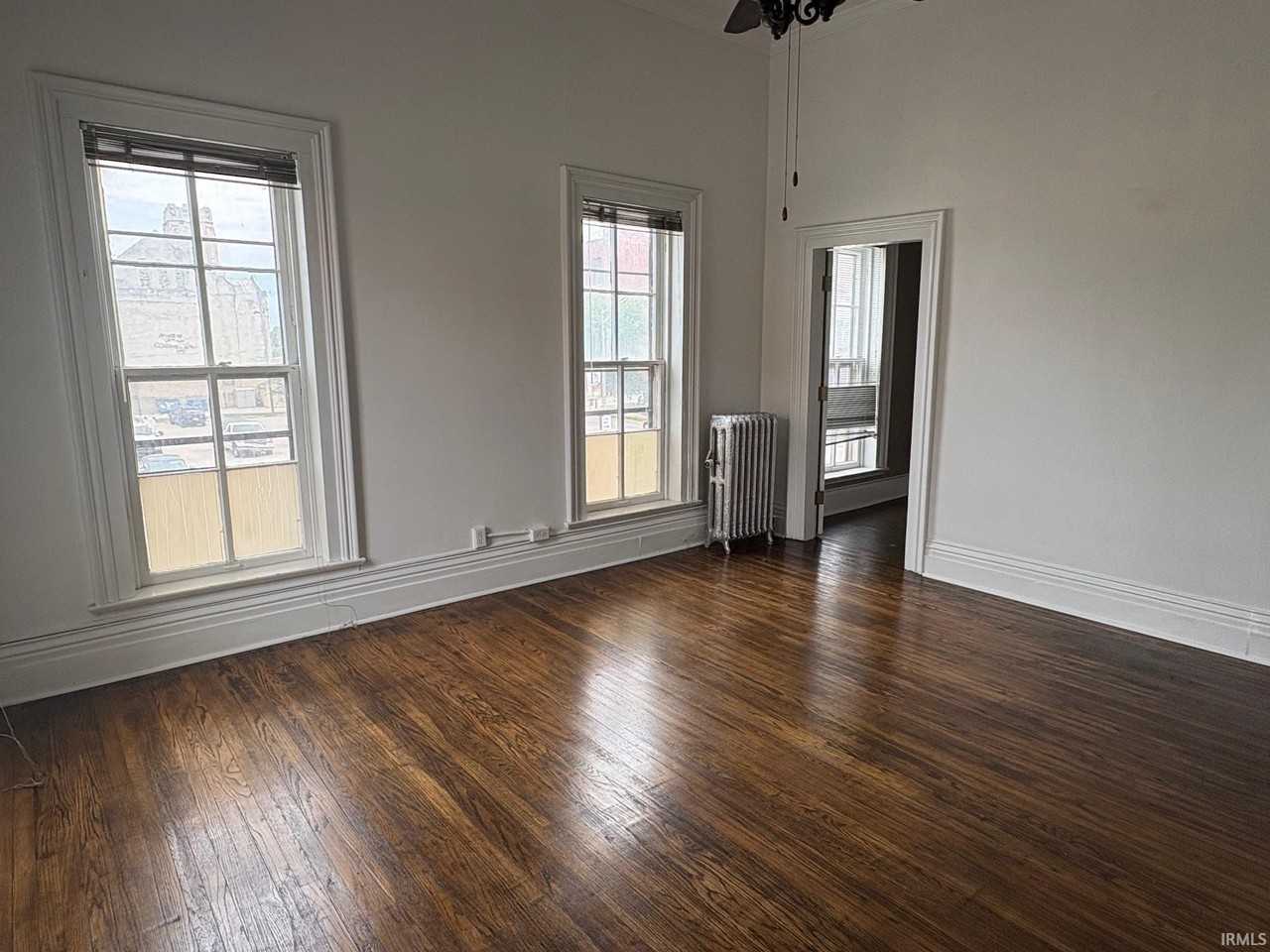 511 W Wayne St #201 - Photo 6 of 9