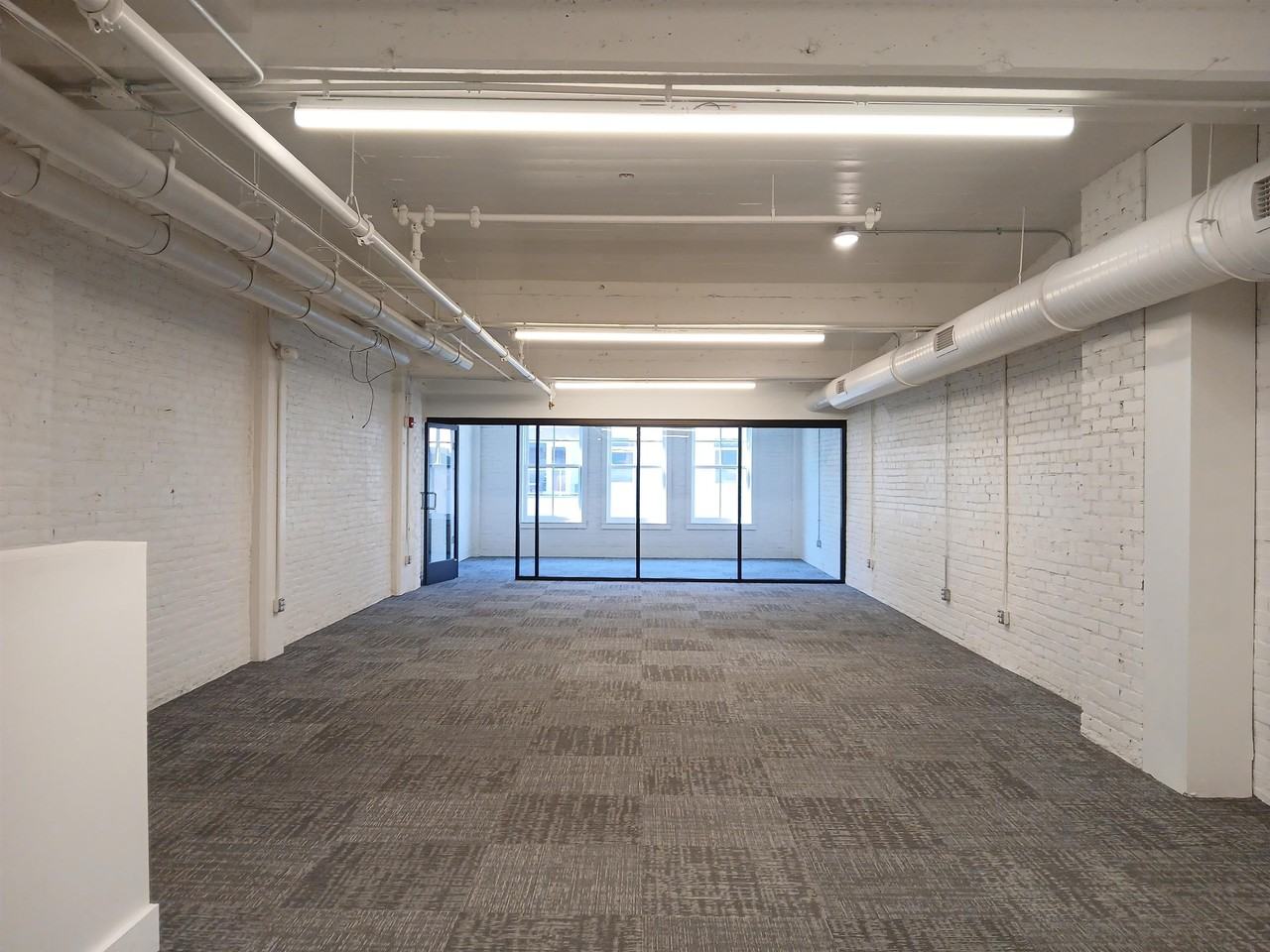 116 W Columbia St - Photo 3 of 12