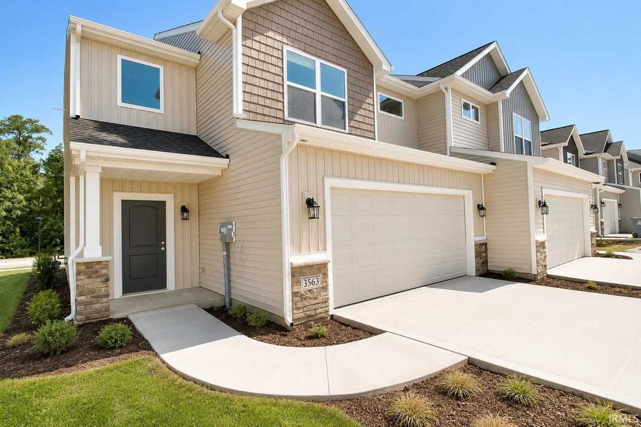 3563 Canal Square Dr - Photo 3 of 38