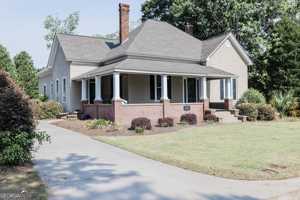 featured image of 610 Ridge Ave N