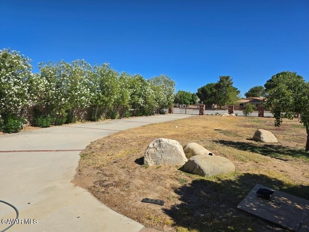 2828 W Ave O 8 - Photo 6 of 50
