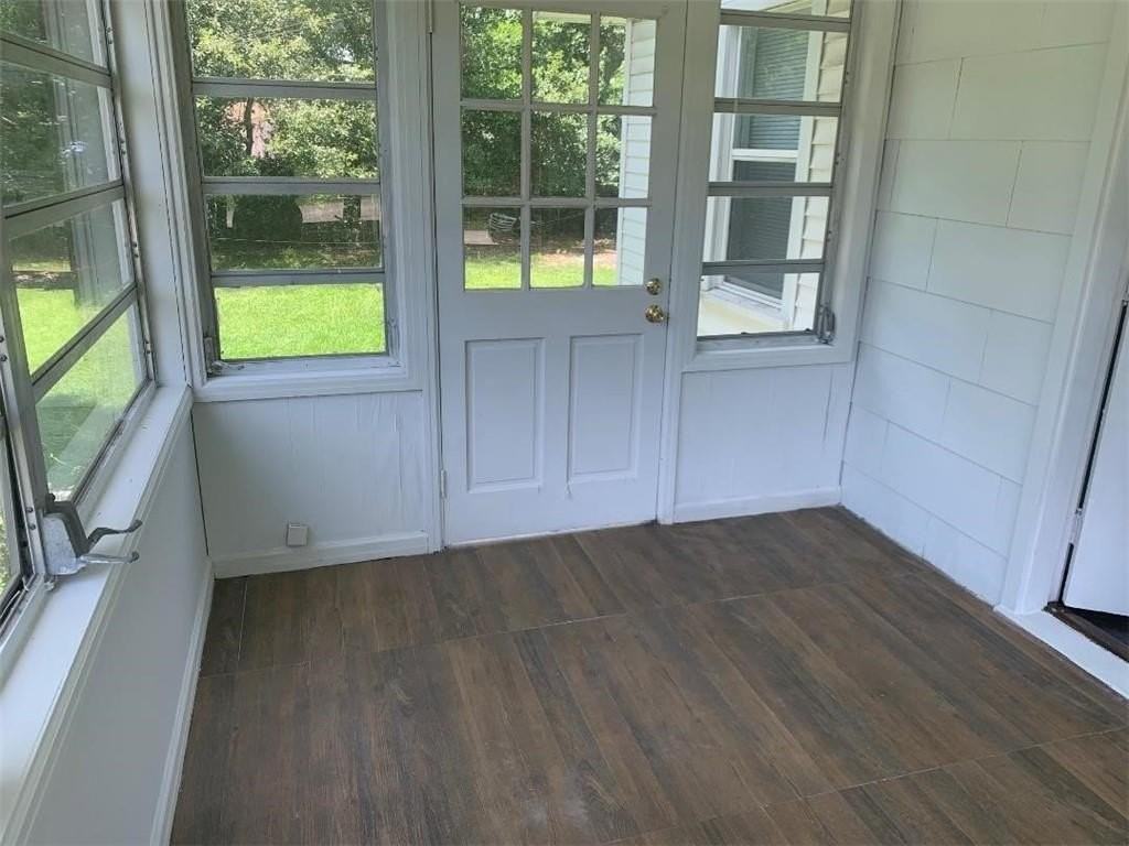 3173 Baronne St - Photo 7 of 10