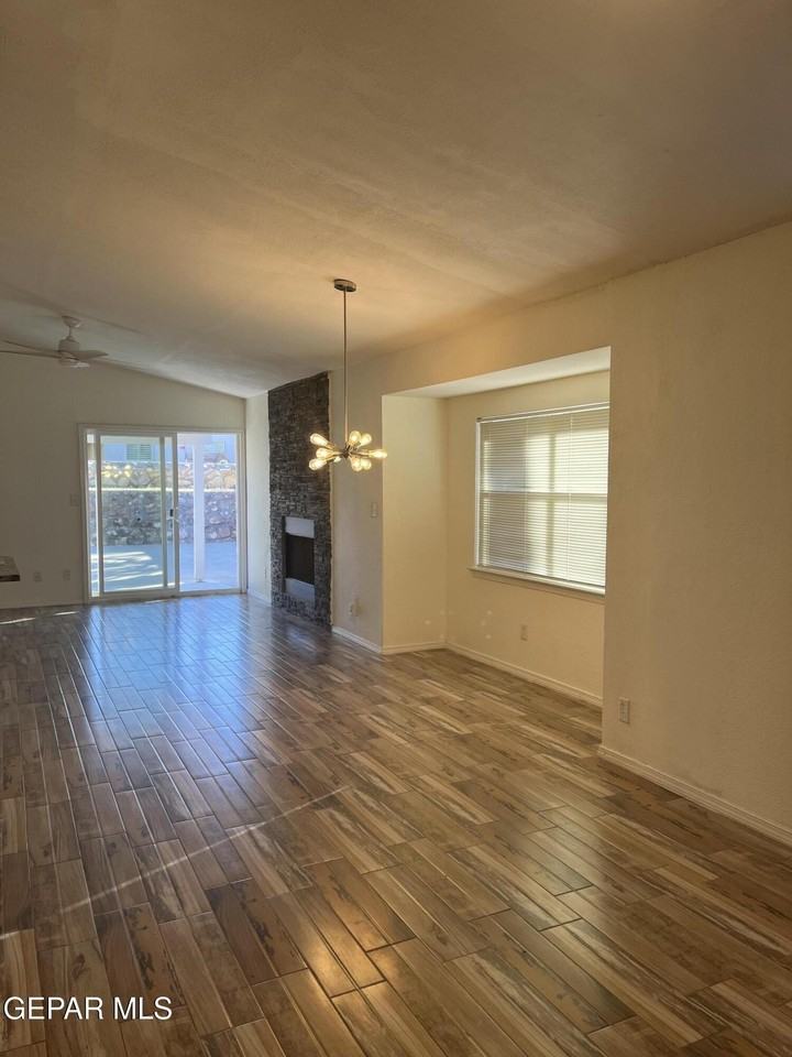 6512 Dakota Ridge Dr - Photo 6 of 37