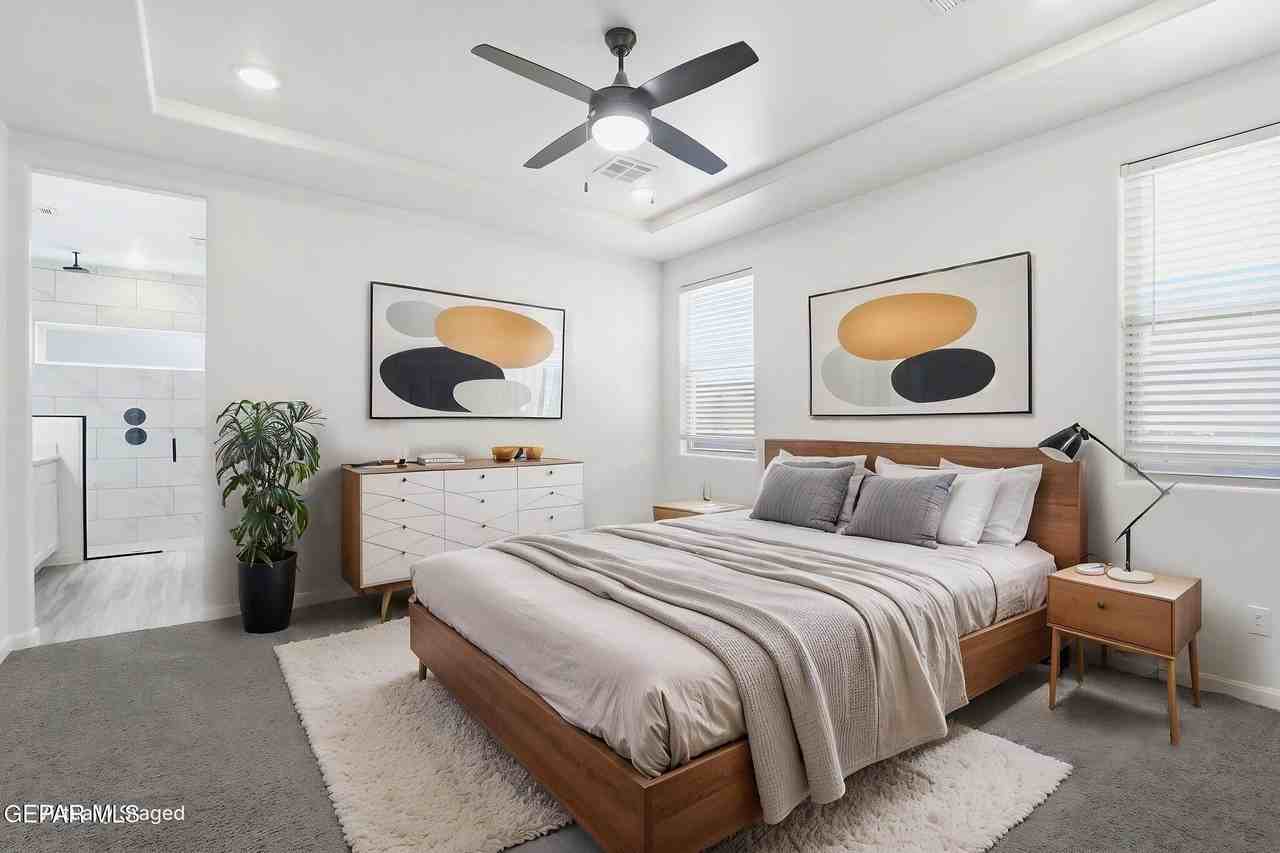 253 Farnborough St - Photo 6 of 36