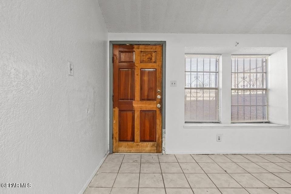 10017 Caribou Dr #D - Photo 2 of 6
