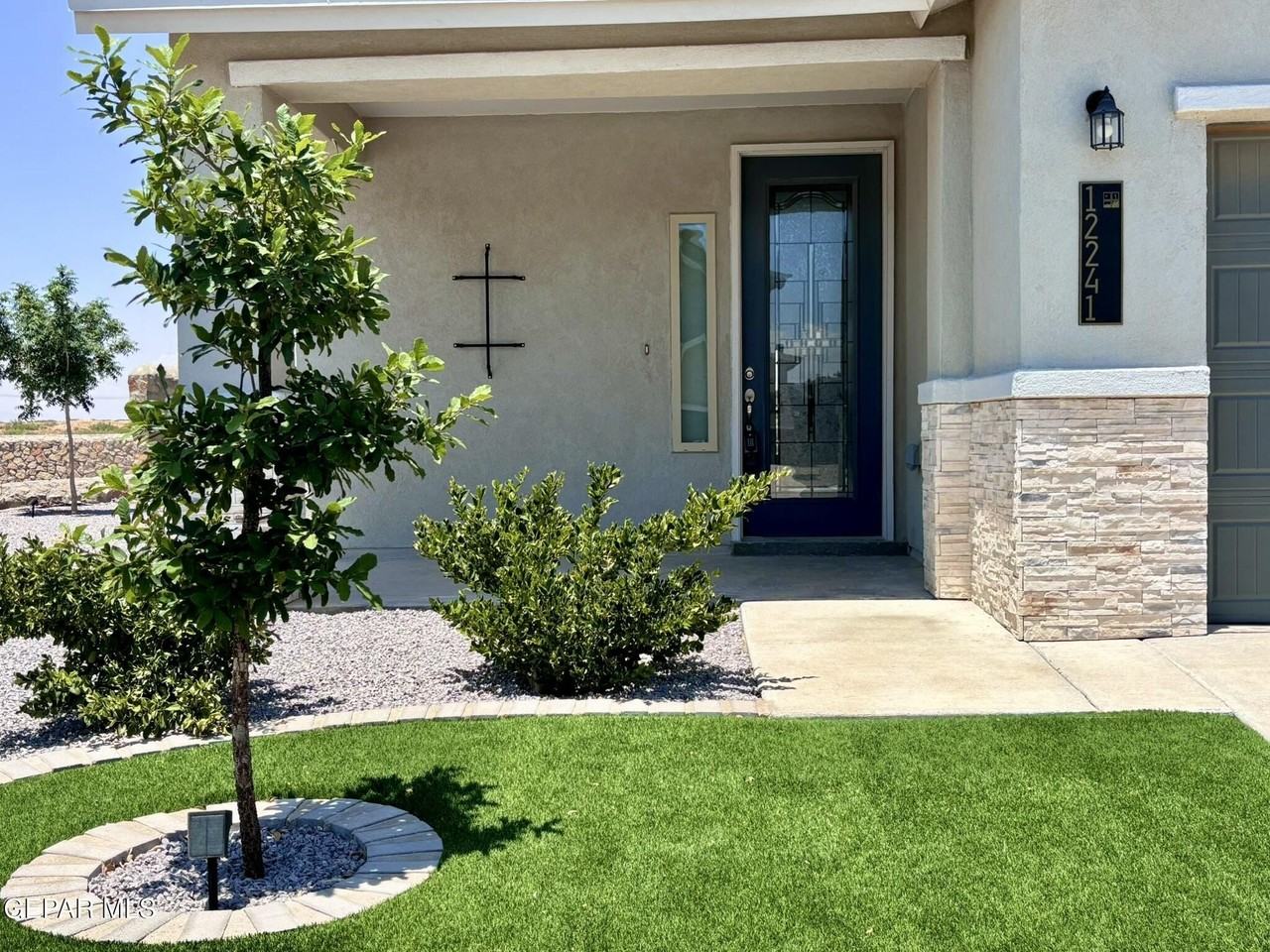 12241 Desert Sea Ct - Photo 2 of 22