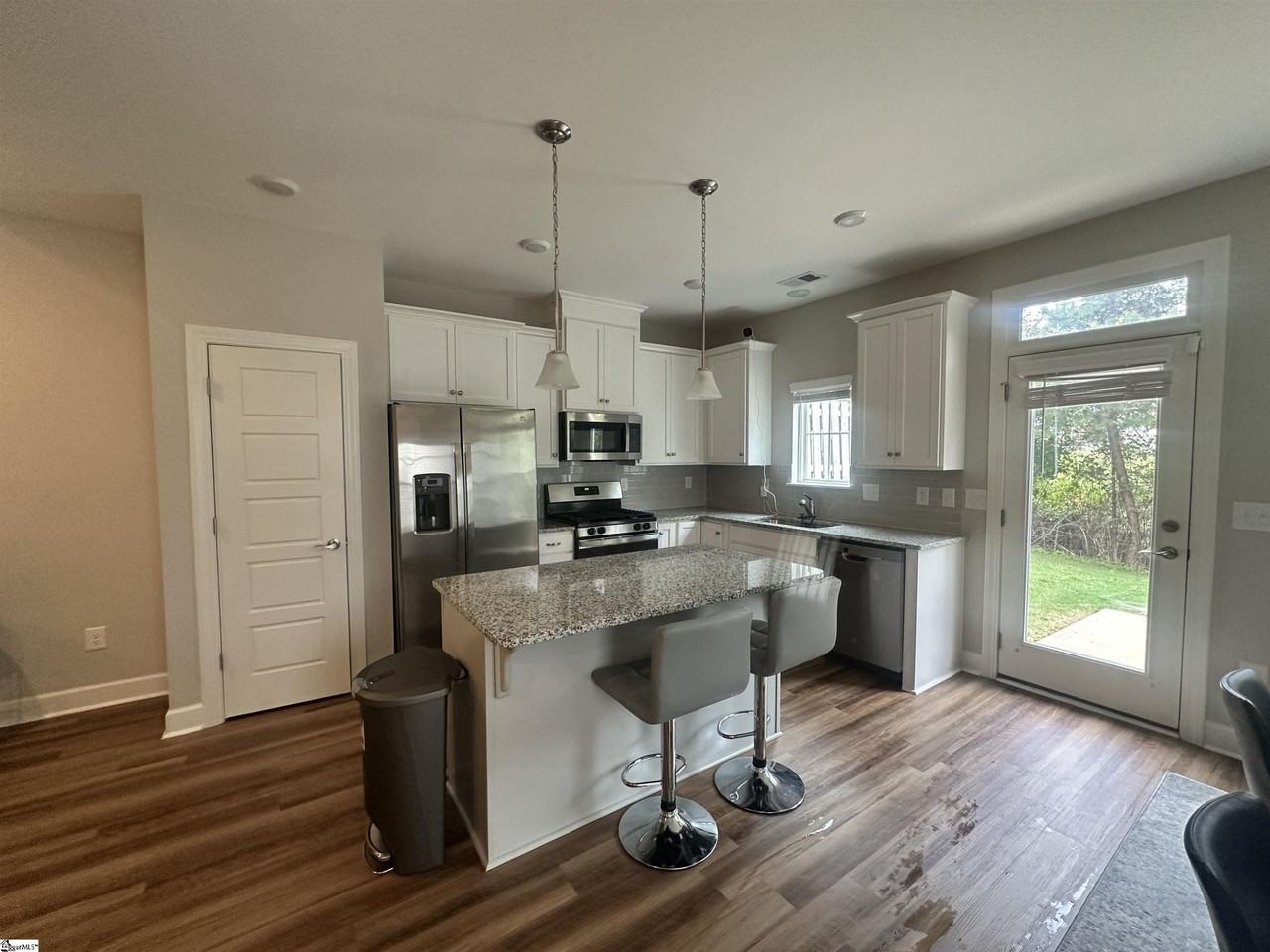 19 Jaycee Ct - Photo 4 of 18
