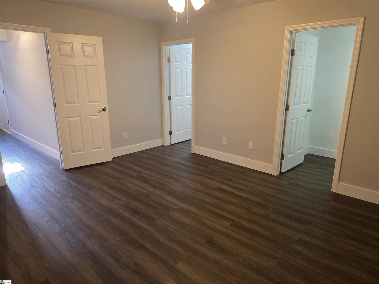 226 Cambria Ct - Photo 3 of 12