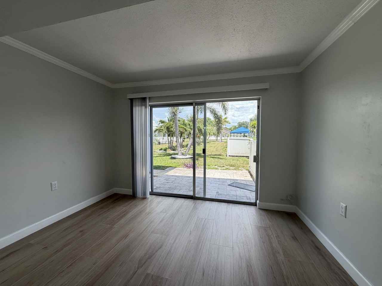 575 8th St Sw #7 - Photo 3 of 30