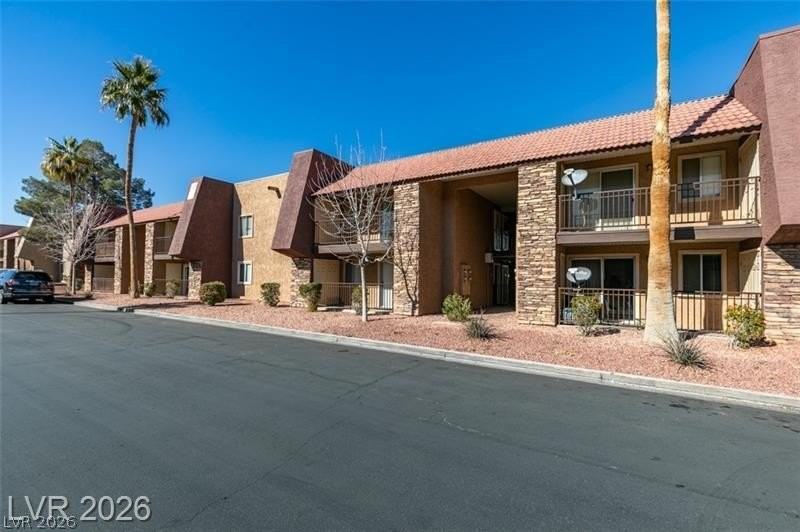 5260 River Glen Dr #268 - Photo 2 of 15