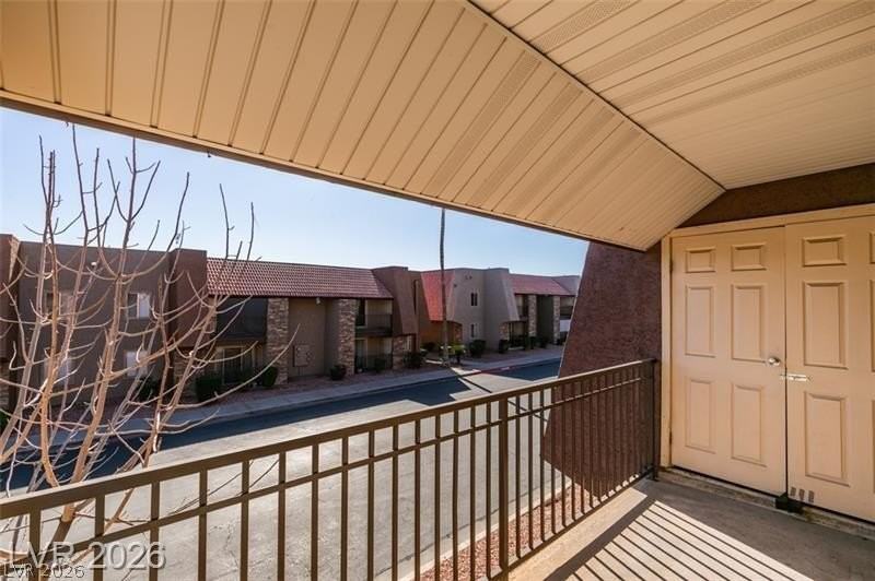 5260 River Glen Dr #268 - Photo 3 of 15