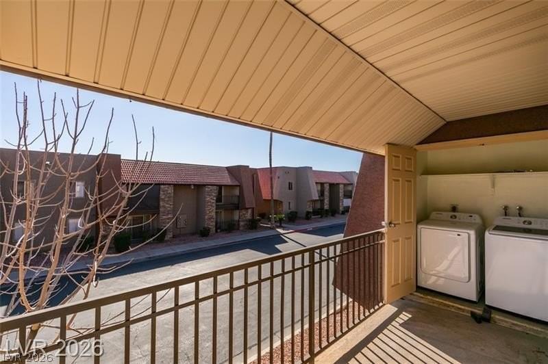 5260 River Glen Dr #268 - Photo 4 of 15