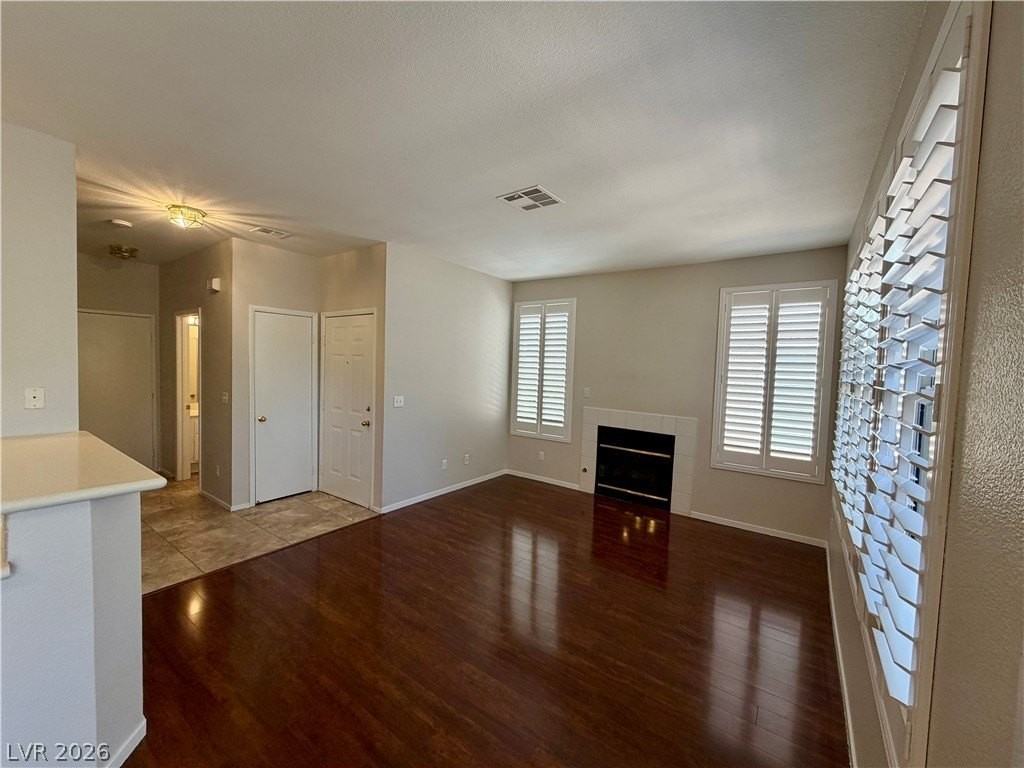 251 S Green Valley Pkwy #4011 - Photo 6 of 32