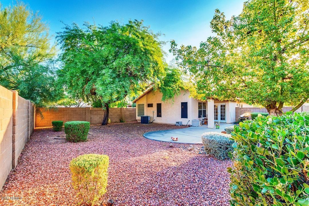 1381 S Yucca Pl - Photo 6 of 8