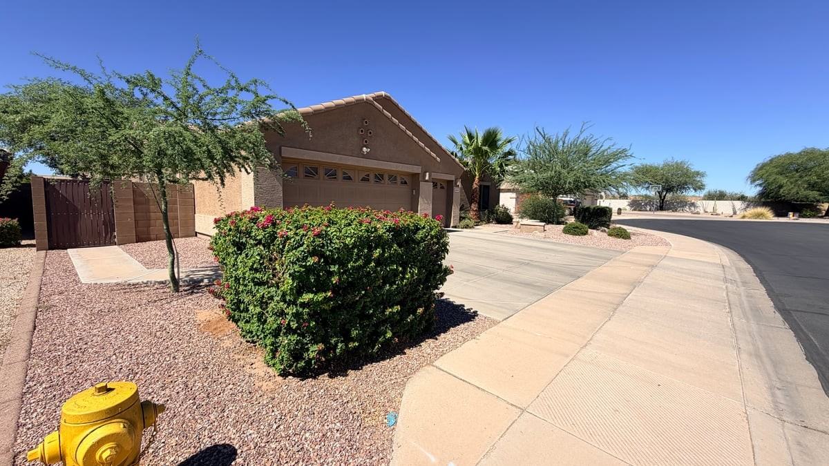 8638 E Osage Cir - Photo 2 of 29
