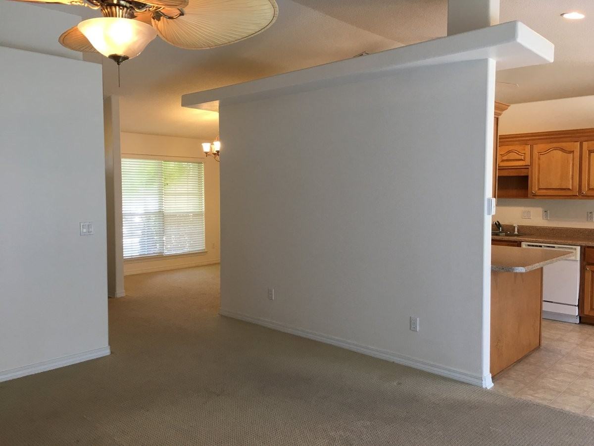 1922 Everglades Dr - Photo 6 of 37