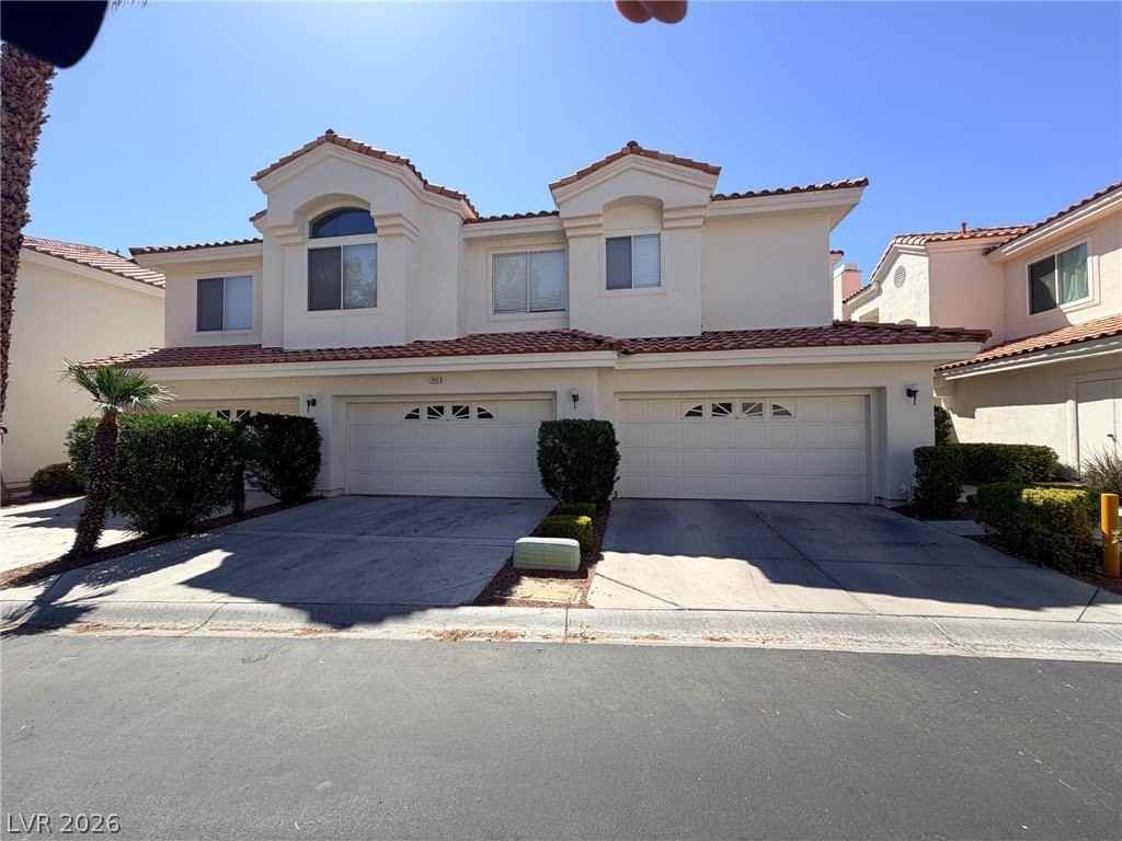 7605 Rolling View Dr #101 - Photo 2 of 47