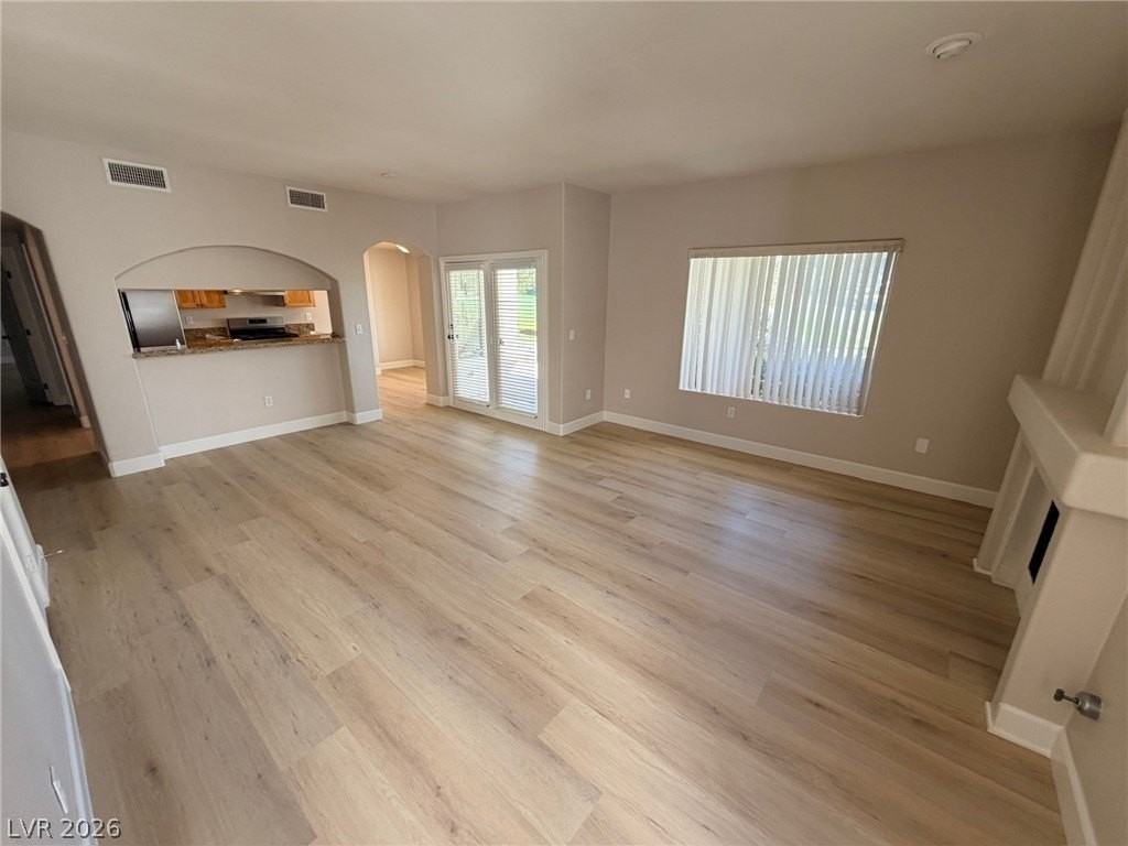 7605 Rolling View Dr #101 - Photo 5 of 47