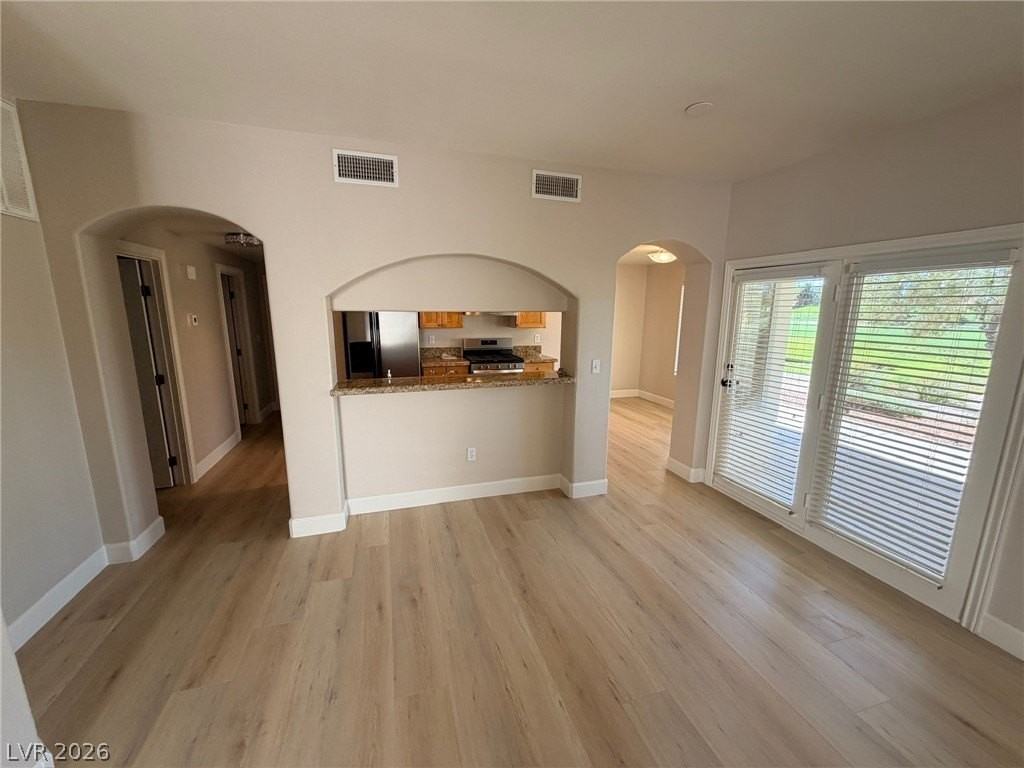 7605 Rolling View Dr #101 - Photo 7 of 47
