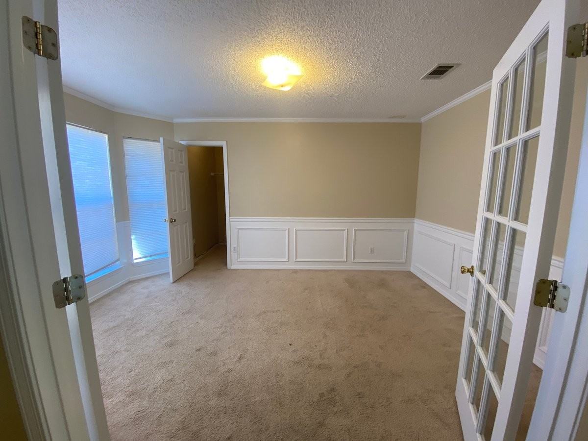 24 Neptune Dr - Photo 3 of 42