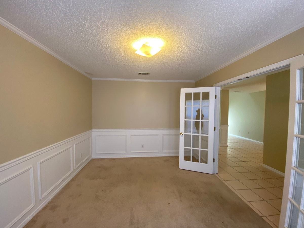 24 Neptune Dr - Photo 5 of 42
