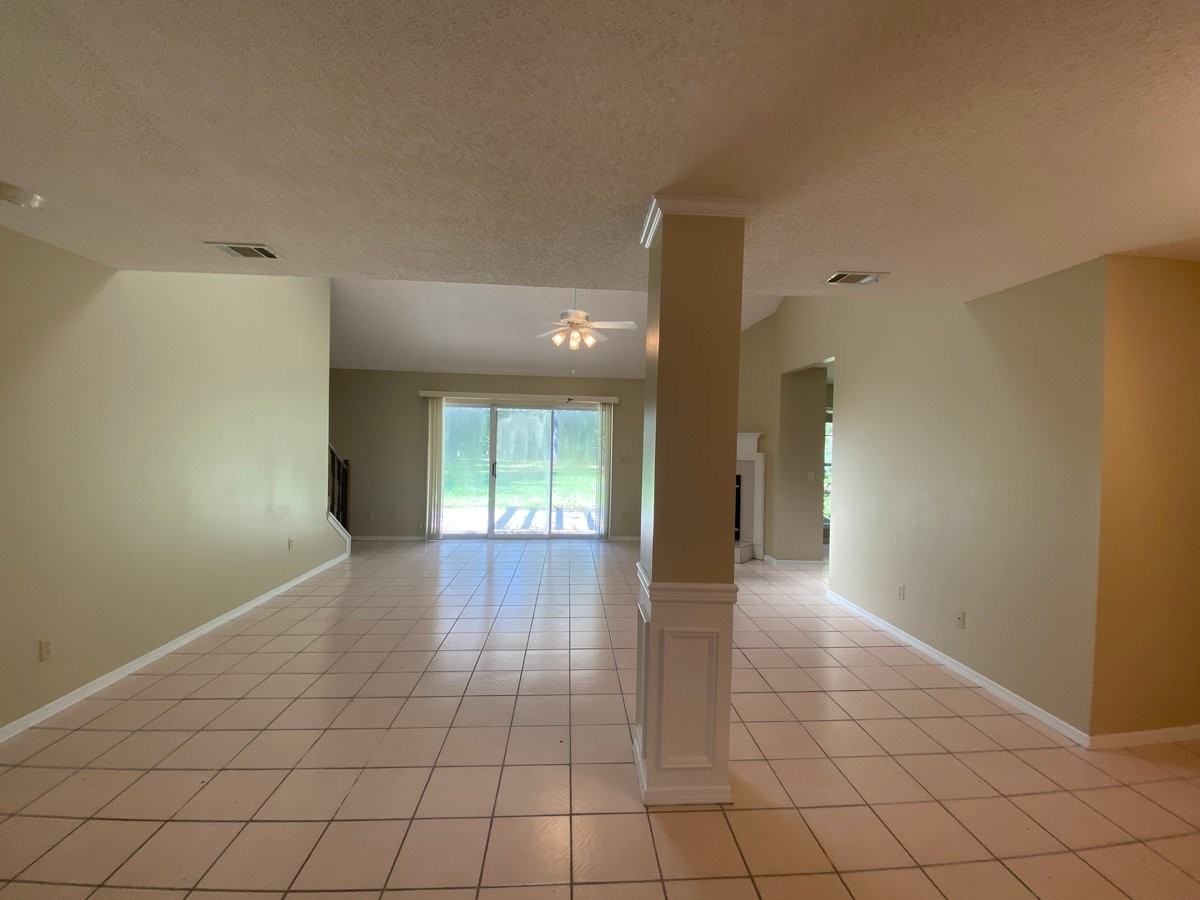 24 Neptune Dr - Photo 7 of 42
