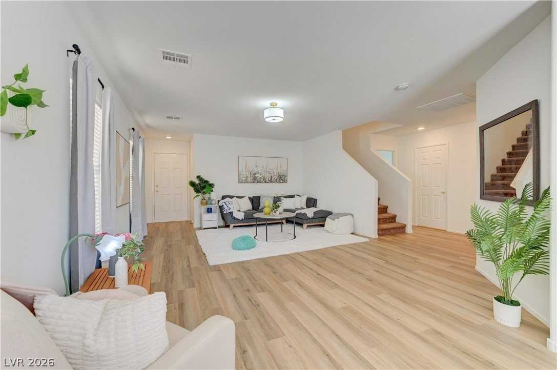 7737 Prosperity River Ave - Photo 7 of 50