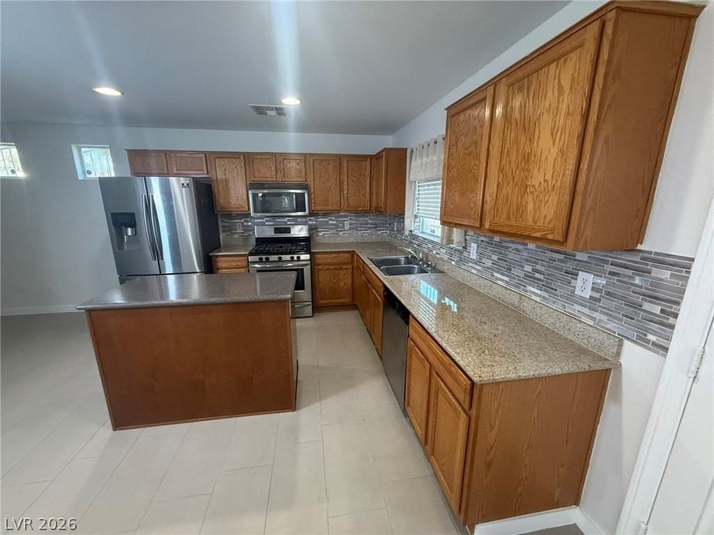 5241 Starter Ave - Photo 4 of 25