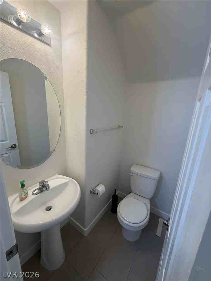 5241 Starter Ave - Photo 7 of 25