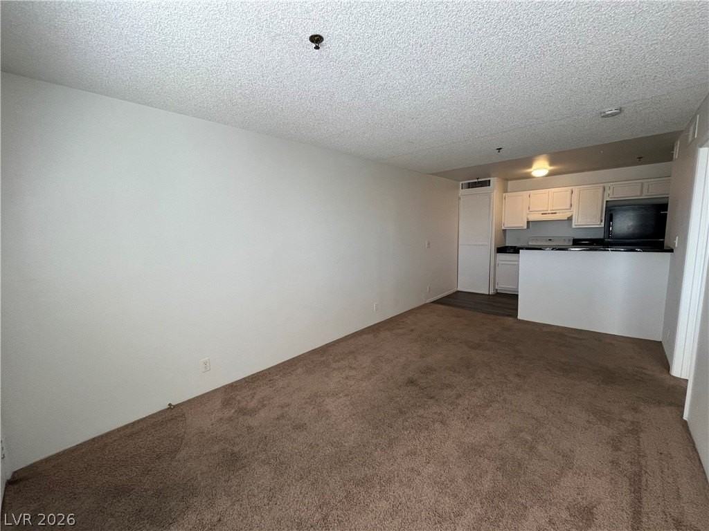 1381 E University Ave #304 - Photo 3 of 9