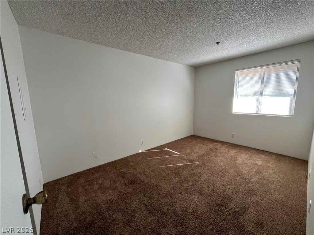 1381 E University Ave #304 - Photo 4 of 9