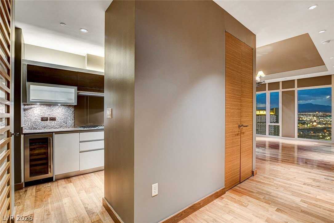 3750 Las Vegas Blvd S #2711 - Photo 6 of 24