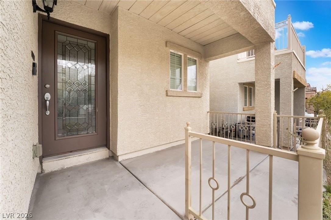 9132 Gabardine Ave - Photo 4 of 35