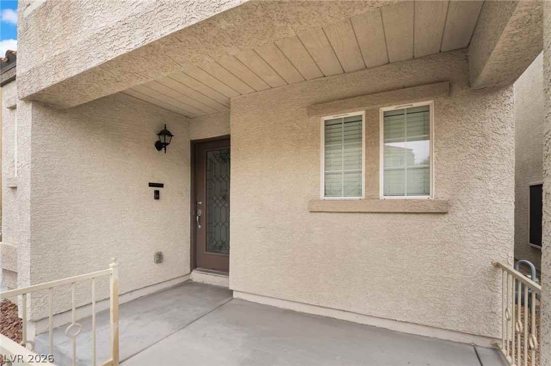 9132 Gabardine Ave - Photo 5 of 35