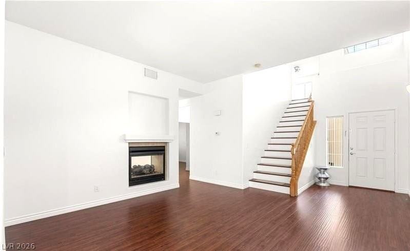 9123 Weeping Hollow Ave - Photo 3 of 50