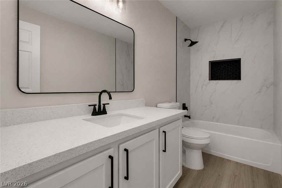 1949 Sondrio Dr - Photo 5 of 15