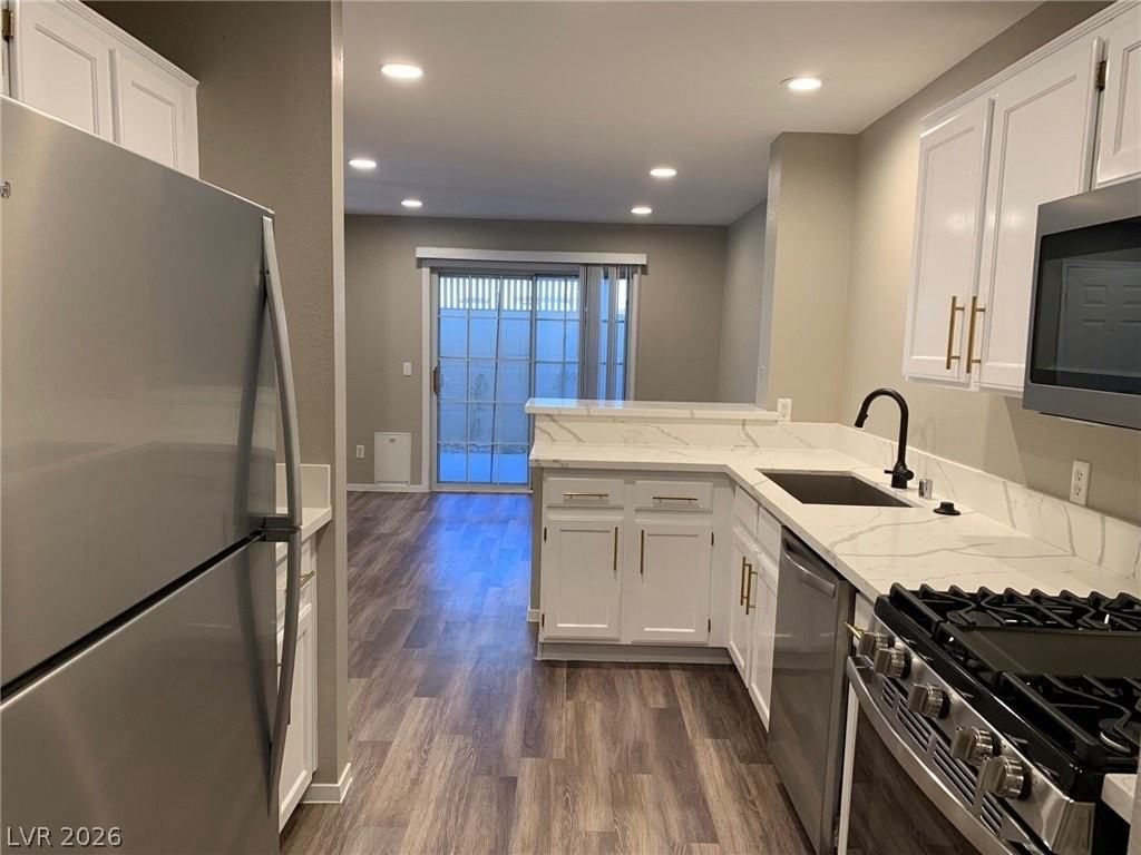 688 Harbor Mist Ave - Photo 3 of 25