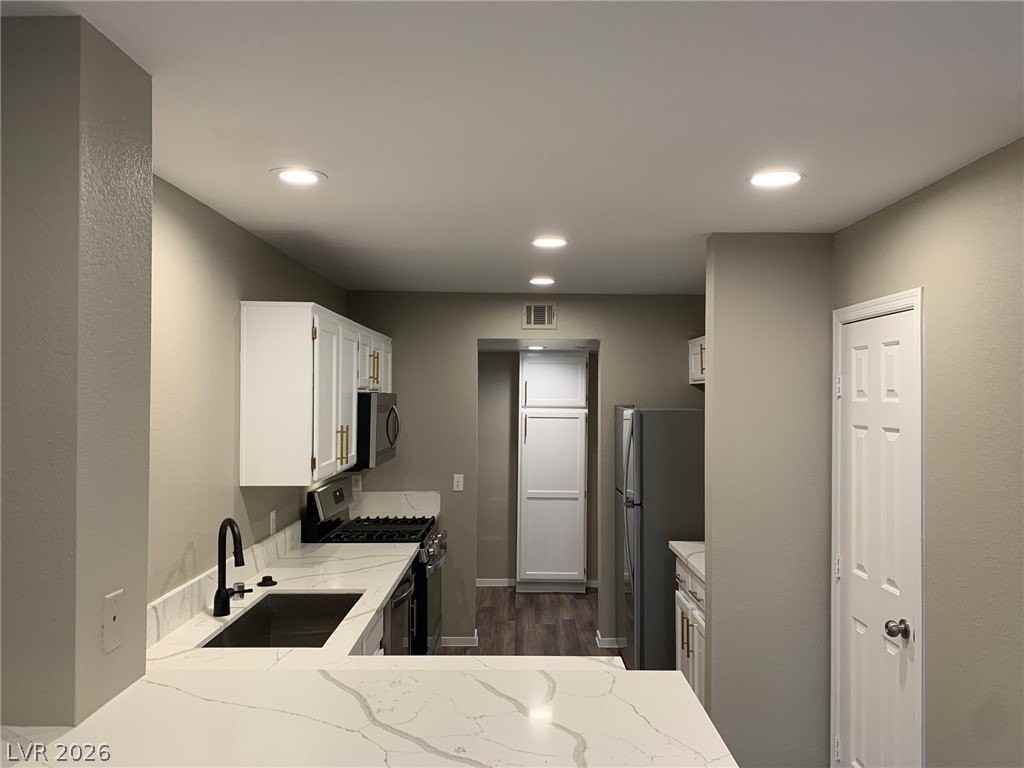 688 Harbor Mist Ave - Photo 7 of 25