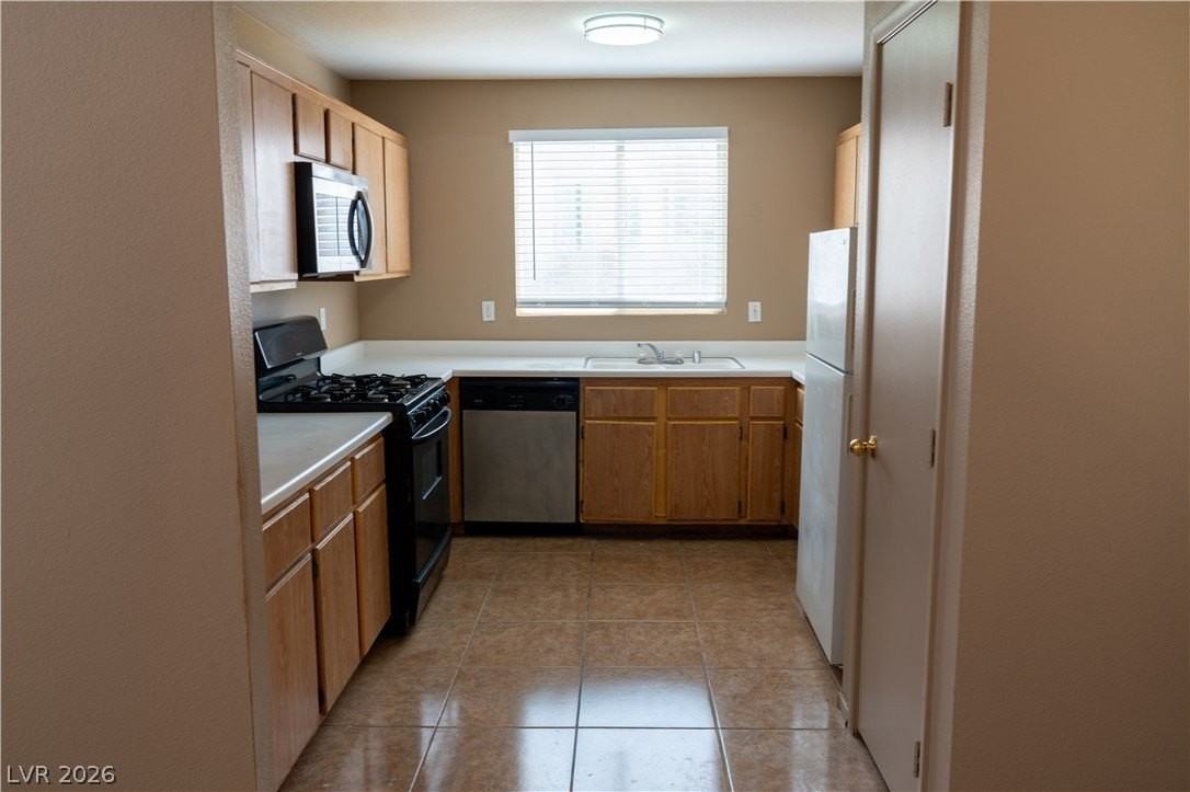 3822 Gulliver St - Photo 7 of 21